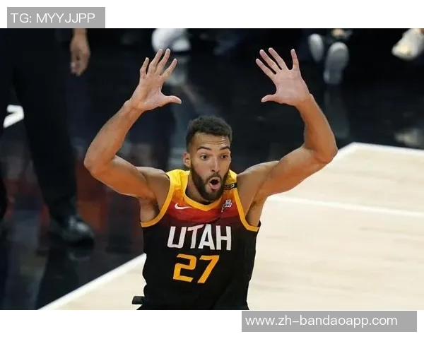 戈贝尔直言球队缺乏紧迫感与责任感亟需严格要求球员提升表现